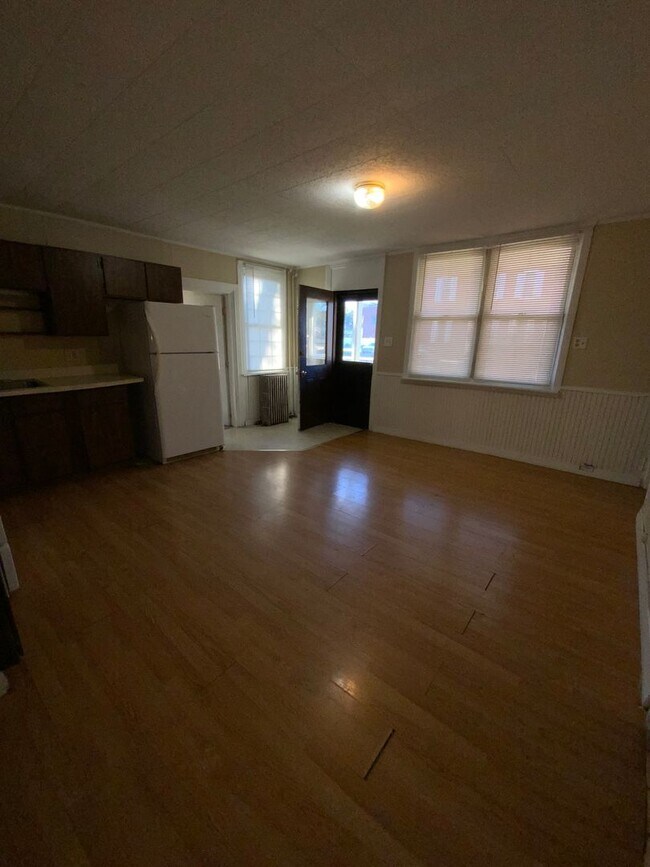 Building Photo - 31 New Haven St