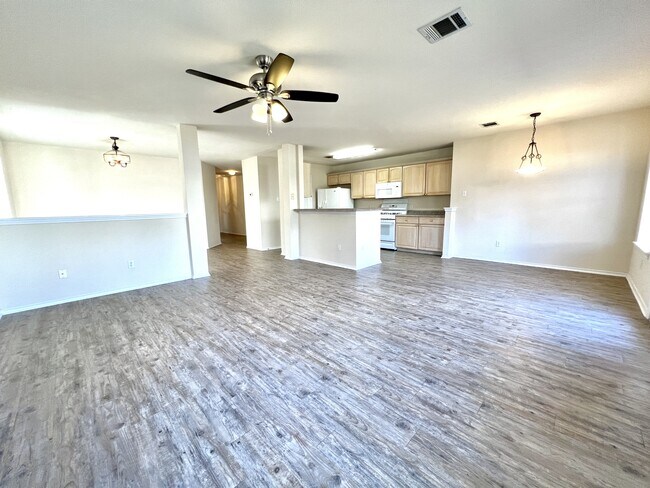Building Photo - 1505 Merrell Cove