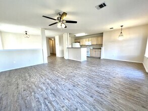 Building Photo - 1505 Merrell Cove