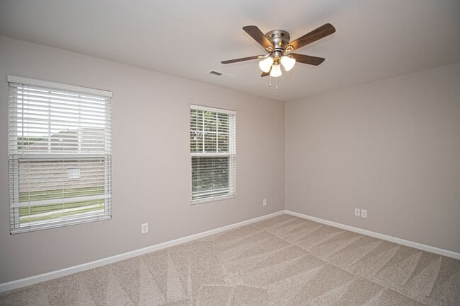 Building Photo - (Coming Soon) Beautiful 4 Bedroom Home in ...