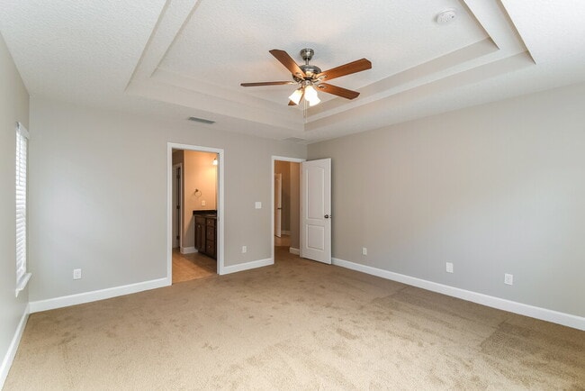 Building Photo - 112 Cummer Way