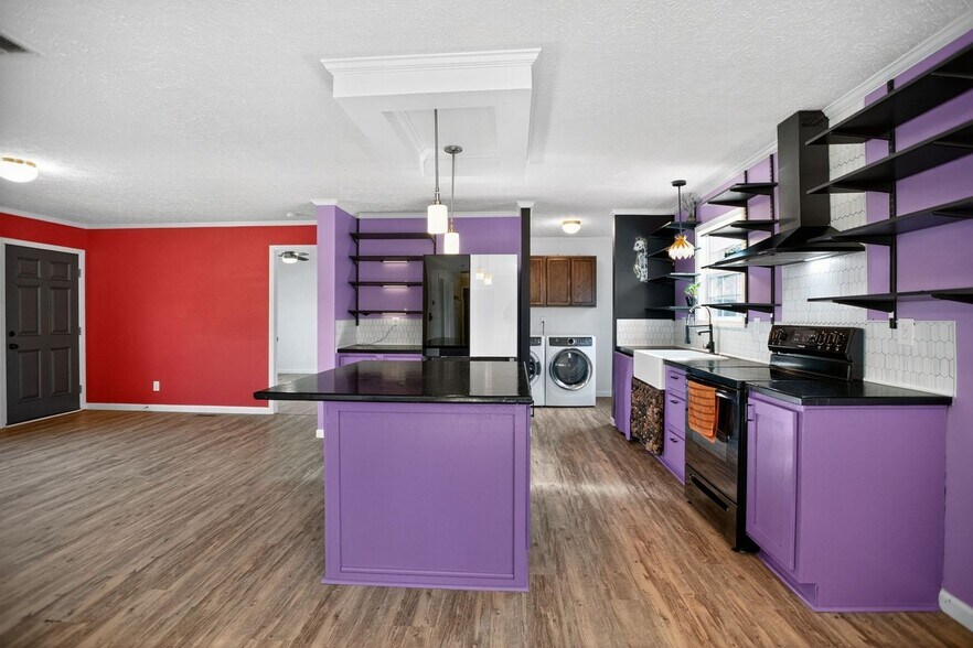 Building Photo - 318 Souther Rd