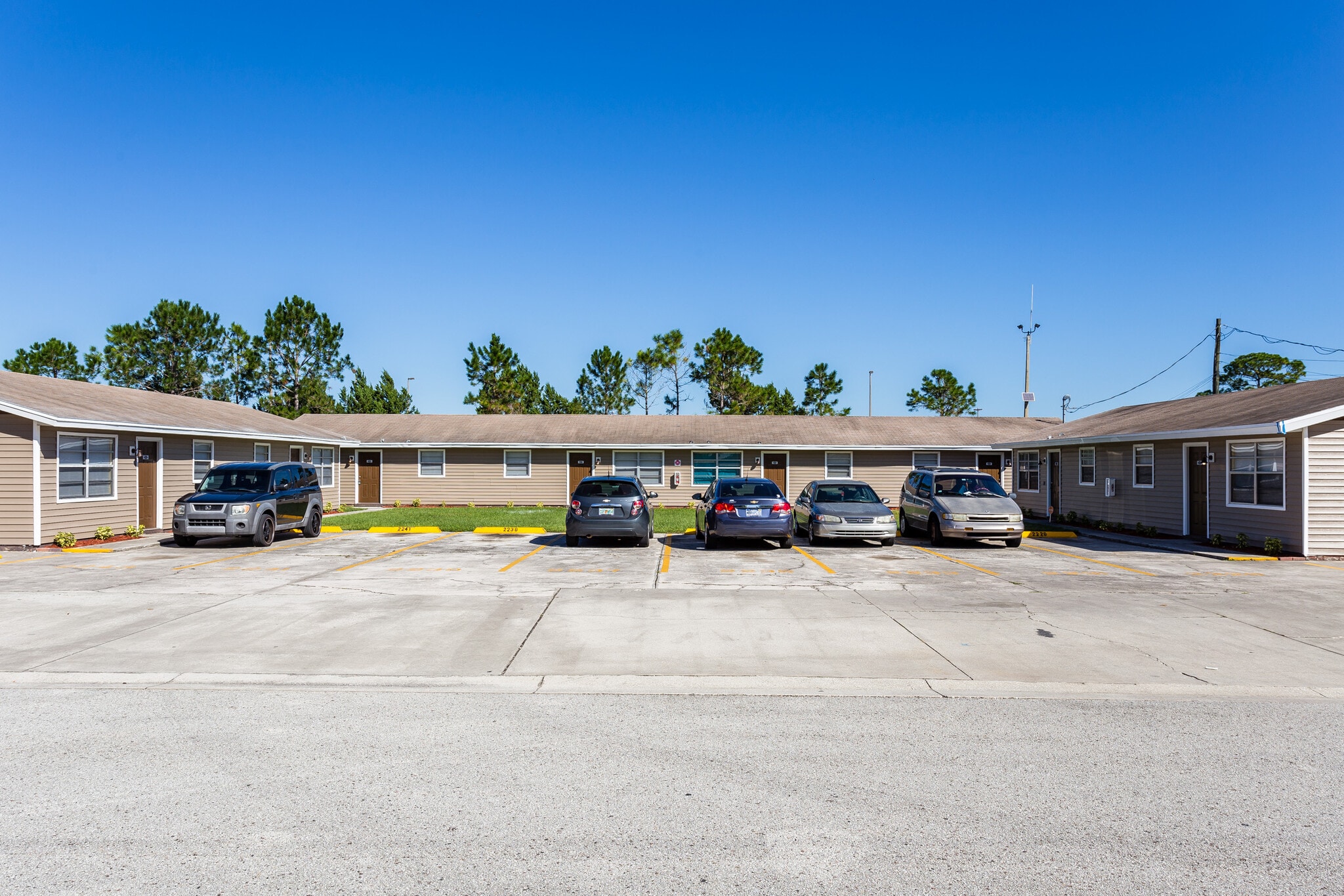 Building Photo - 2239 Bryan St