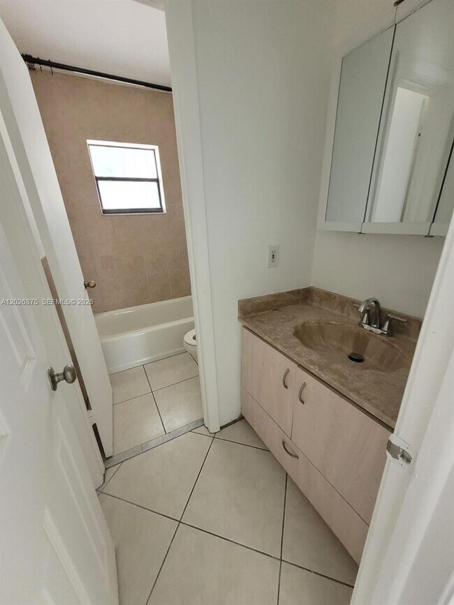 Building Photo - 2438 SW 109th Ct