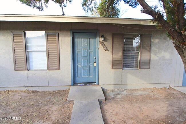 Primary Photo - 1718 E 6th Ave