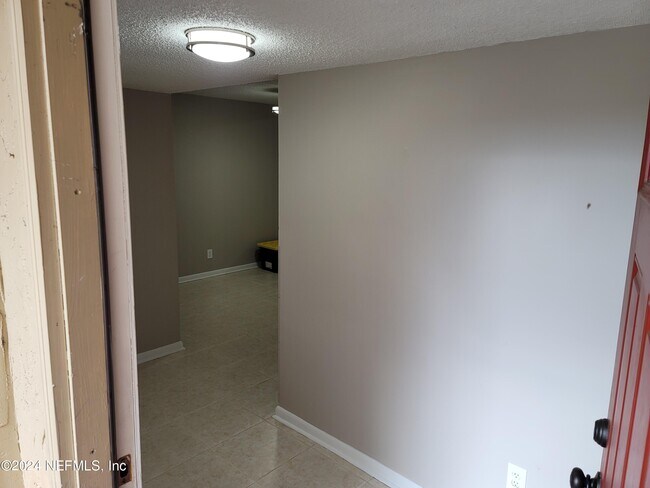 Building Photo - 5553 Greatpine Ln S