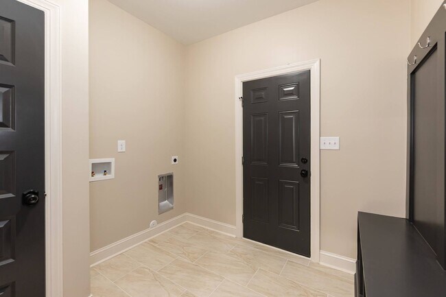 Building Photo - Comfort and Space with Easy Access to the ...