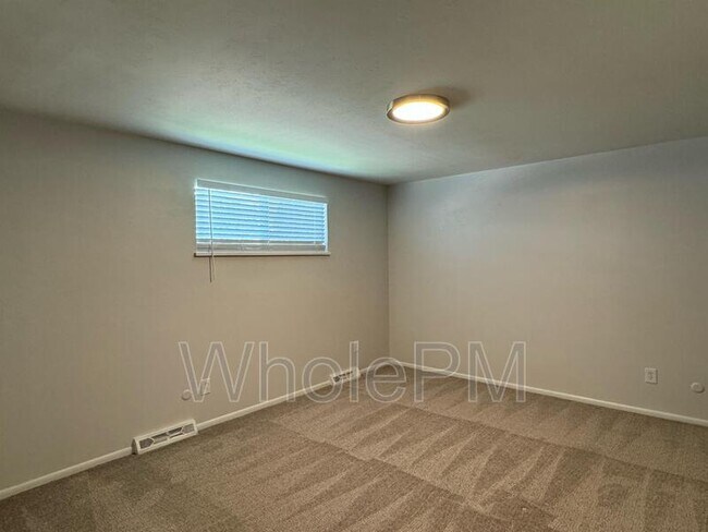 Building Photo - 7017 W 62nd Pl