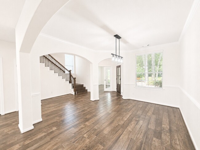 Building Photo - 98 W Knightsbridge Dr