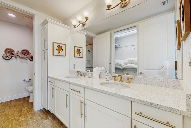 Building Photo - 383 Aruba Cir