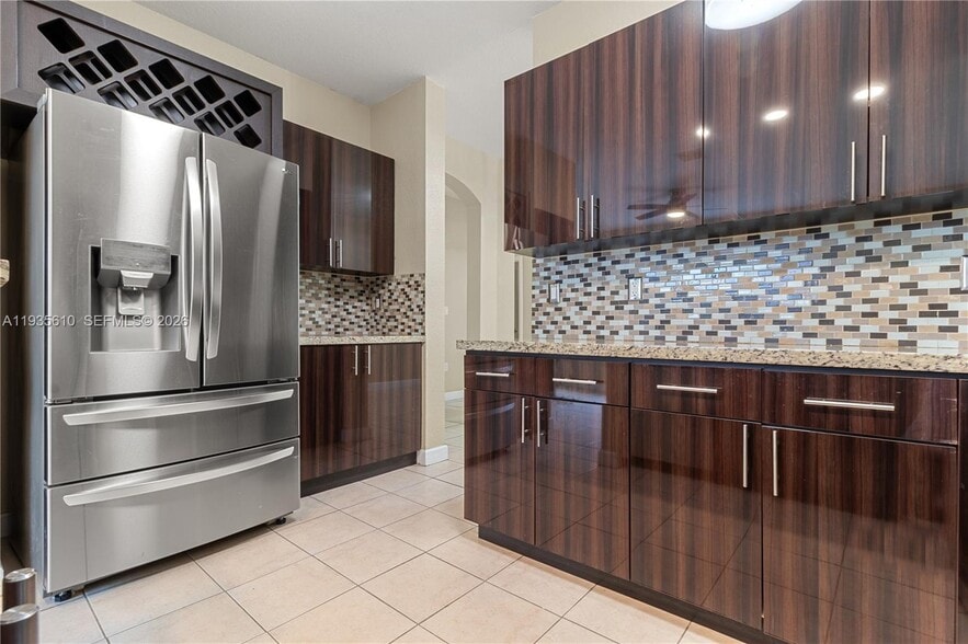 Building Photo - 8562 NW 108th Ave