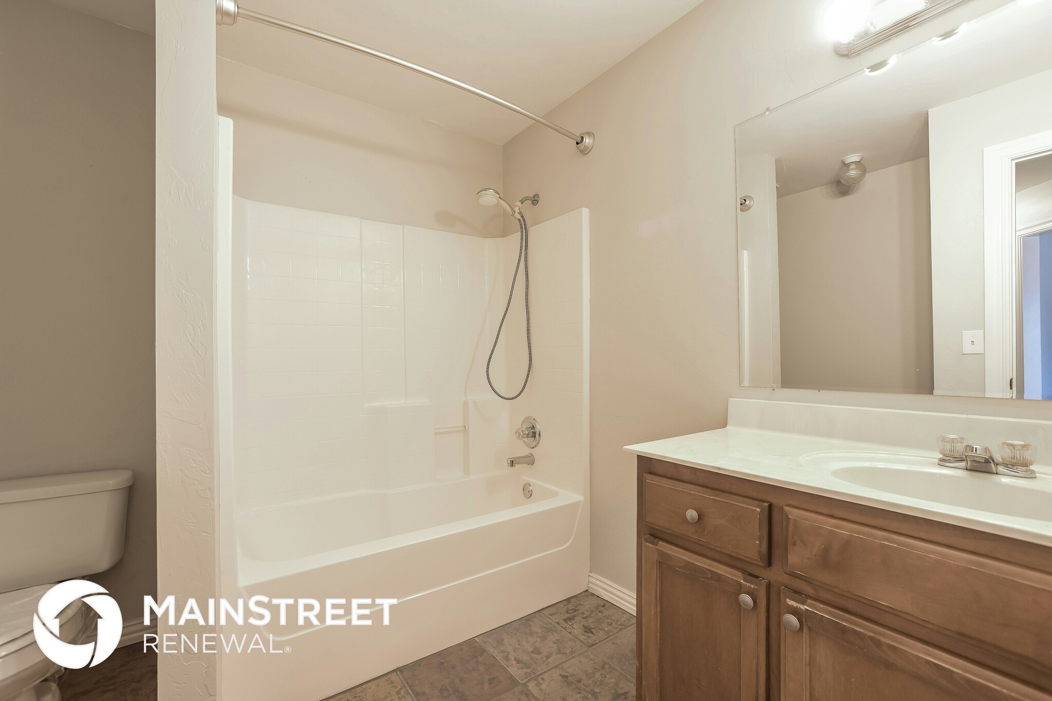 Building Photo - 13524 Gramercy Park Pl