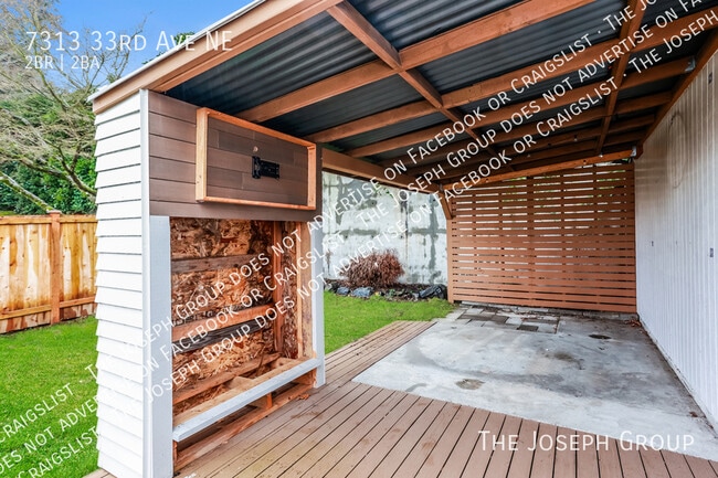 Building Photo - 7313 33rd Ave NE