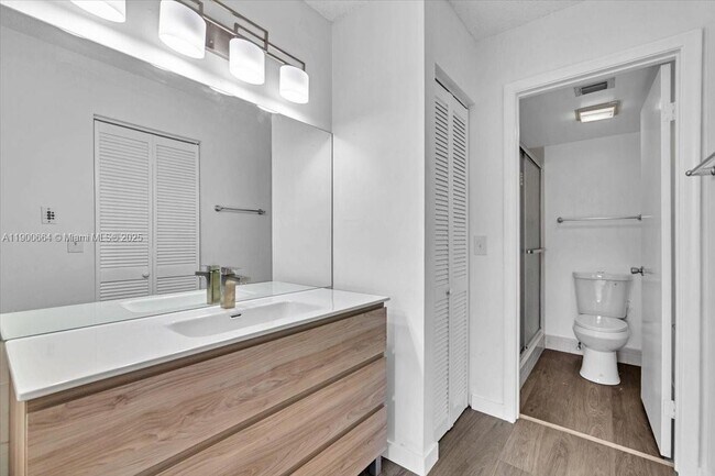 Building Photo - 12501 SW 14th St