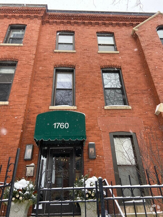 Building Photo - 1760 N Wells St