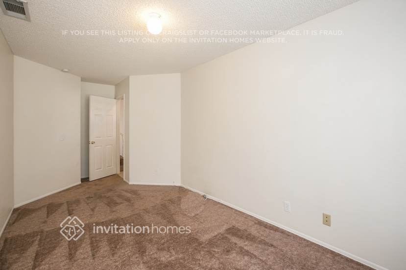 Building Photo - 43301 32nd St W