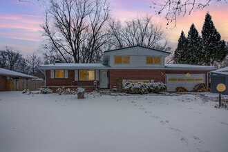 Building Photo - 307 Norfolk St