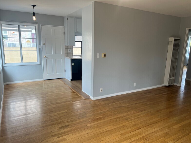 Building Photo - 3841 Westwood Blvd