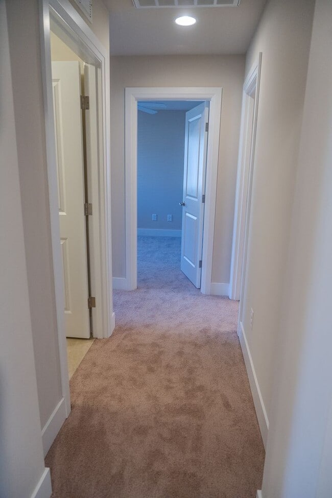 Building Photo - UPDATED PRICE-3 Bedroom Home in Millcreek