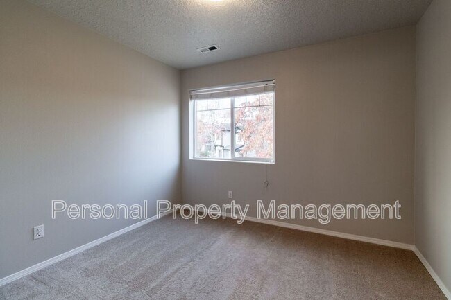 Building Photo - 17407 SE 23rd Way