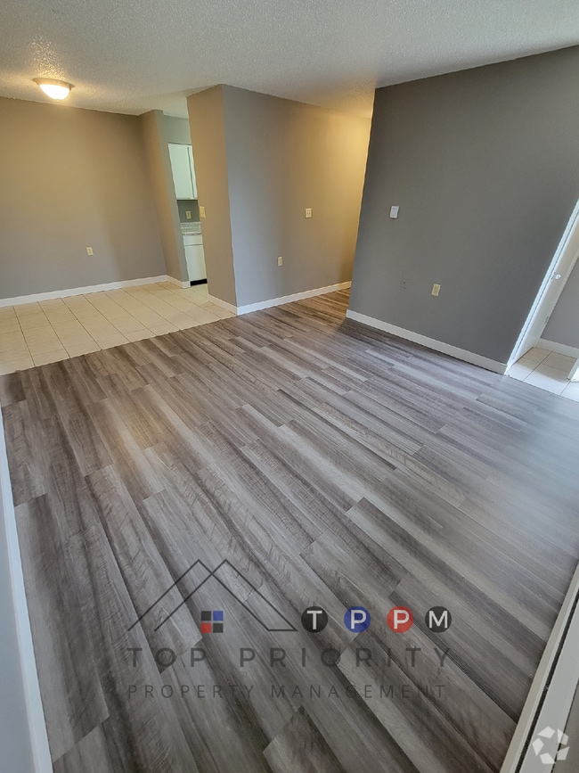 Building Photo - 2 Bedroom | 1 Bathroom Unit in Dysart Avai...