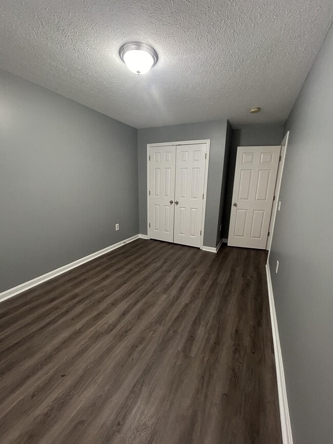Building Photo - 466 Springfield Rd