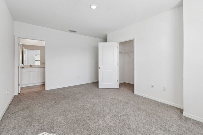 Building Photo - 6356 Sophie Oaks Ct