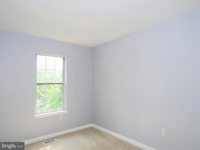 Building Photo - 7526 Mattingly Ln