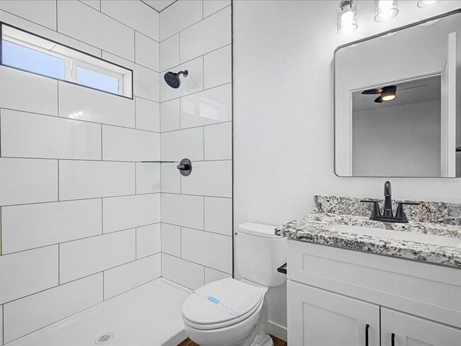 Building Photo - 5655 E 29th St
