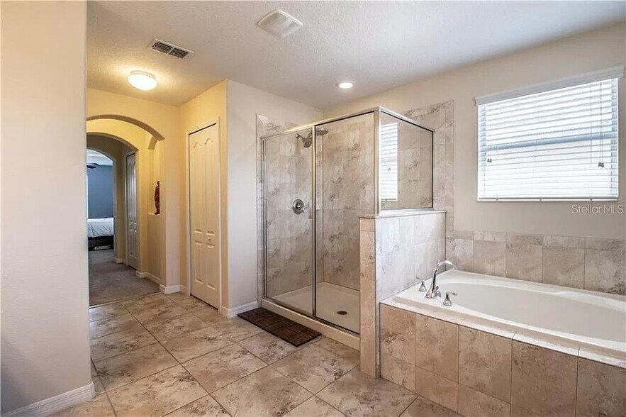 Building Photo - 11322 Hascroft Forest Ct