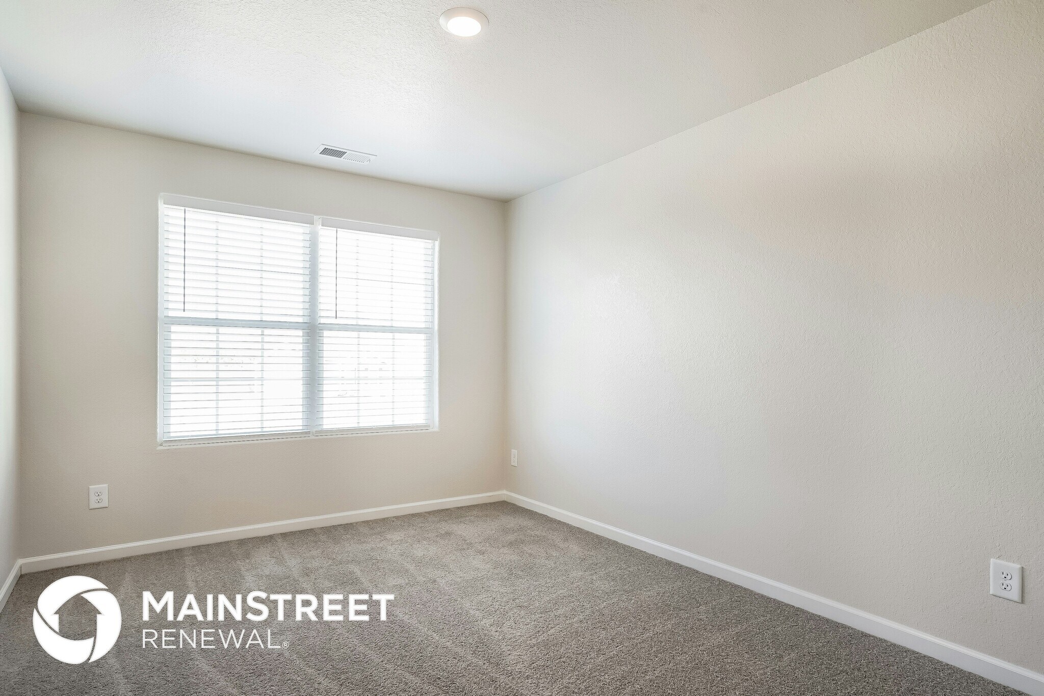 Building Photo - 124 Lahinch Dr