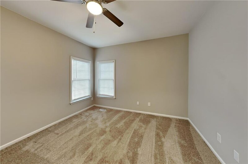 Building Photo - 3930 Summit Gate Dr