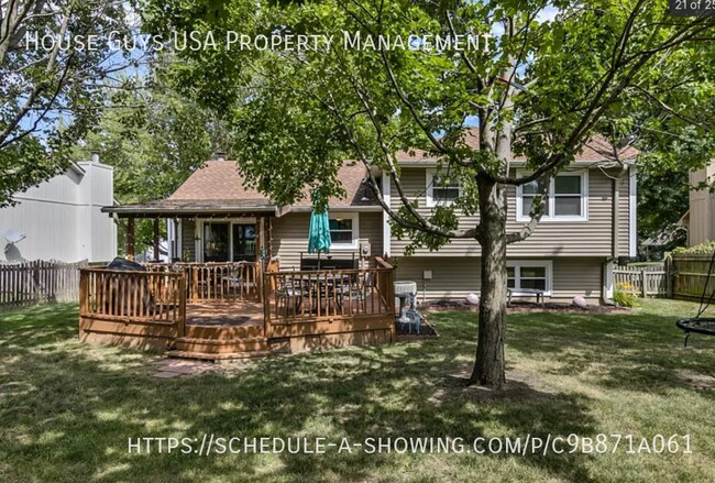 Building Photo - 420 SE Onyx Dr