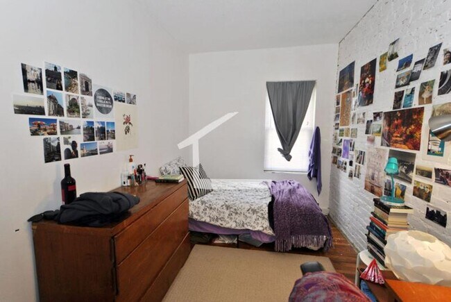 Building Photo - 9/1 No Fee! Charming 2BR apartment in Mission Hill!