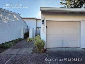 Building Photo - 3380 NE 29th St
