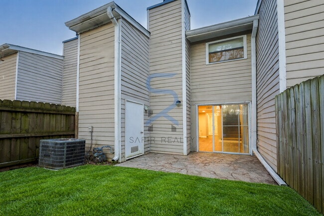 Building Photo - Move in before January 15th and get $100 OFF your rent for the first 3 months — PLUS a $250 Amazo...