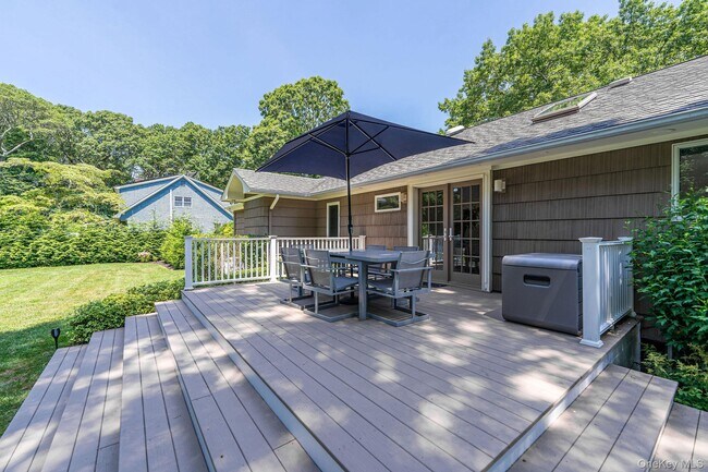 Building Photo - 410 Cedar Dr