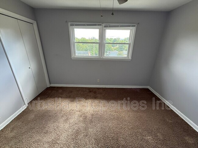 Building Photo - 960 Kendrick Creek Rd
