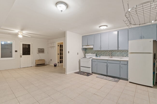 Building Photo - 1505 Michaux Rd