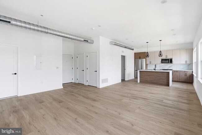 Building Photo - 209 New St