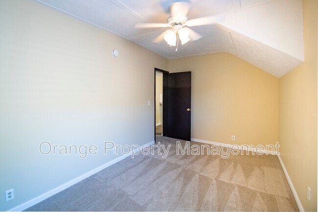 Building Photo - 2230 S 15th St