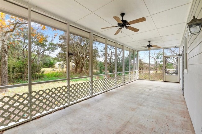 Building Photo - 506 Centex Sportsman Rd
