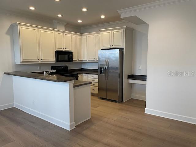 Building Photo - 409 S Westland Ave