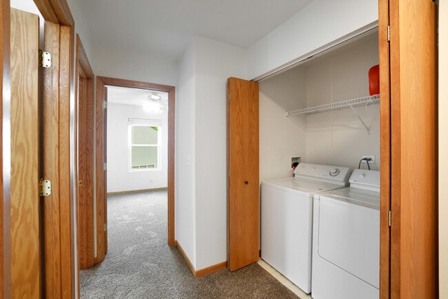 Building Photo - 540 Wedgewood Cir