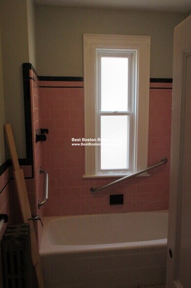 Building Photo - 106 Highland Ave