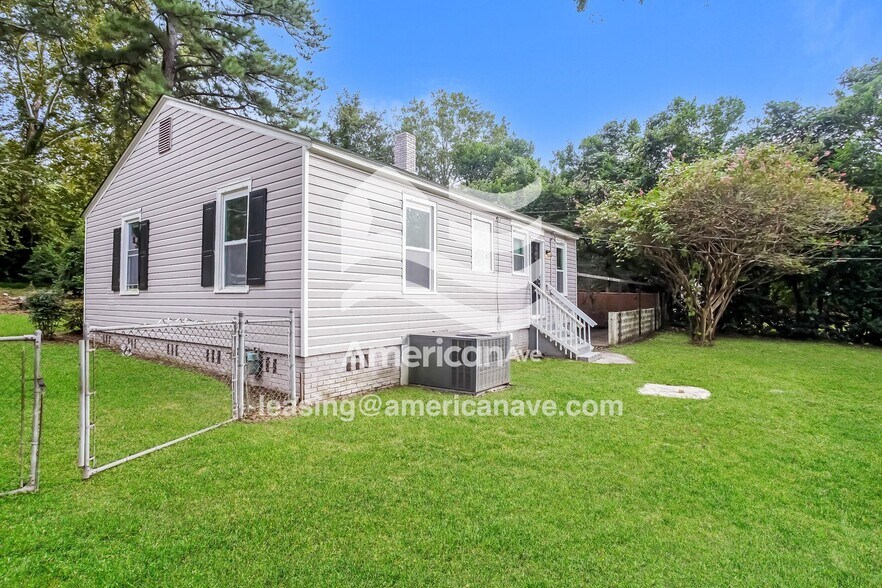 Building Photo - 217 Ferrell Dr