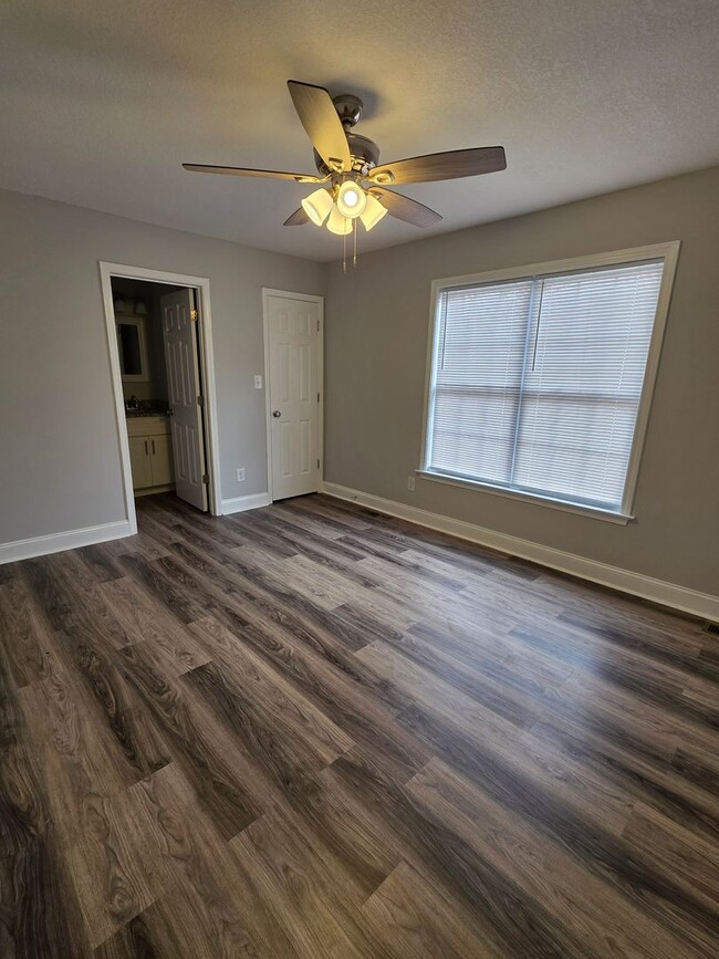 Building Photo - 3 BR in Thomasville!