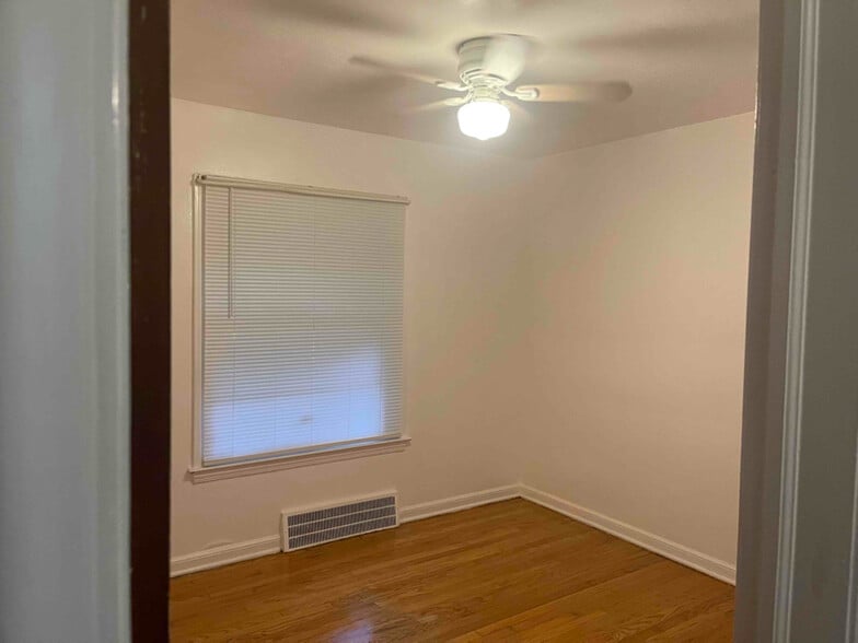 Building Photo - 18682 Bloom St