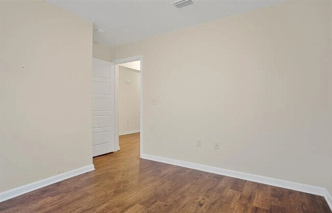 Building Photo - 10373 Shetland Dr