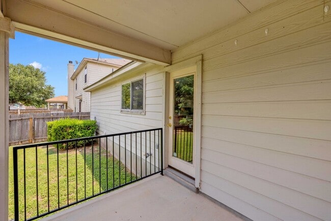 Building Photo - One Story Rental in NW San Antonio!!